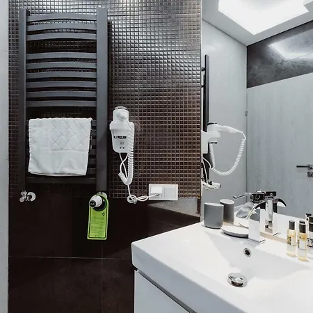 Apartamento Leo Main Square *