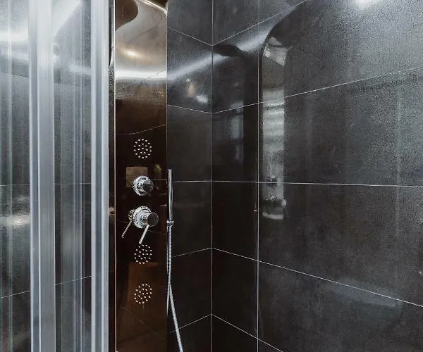 Leo Main Square * クラクフ