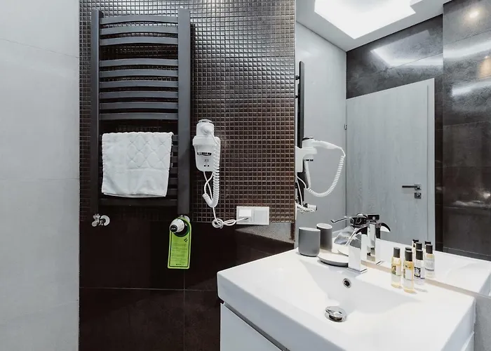 Apartment Leo Main Square *